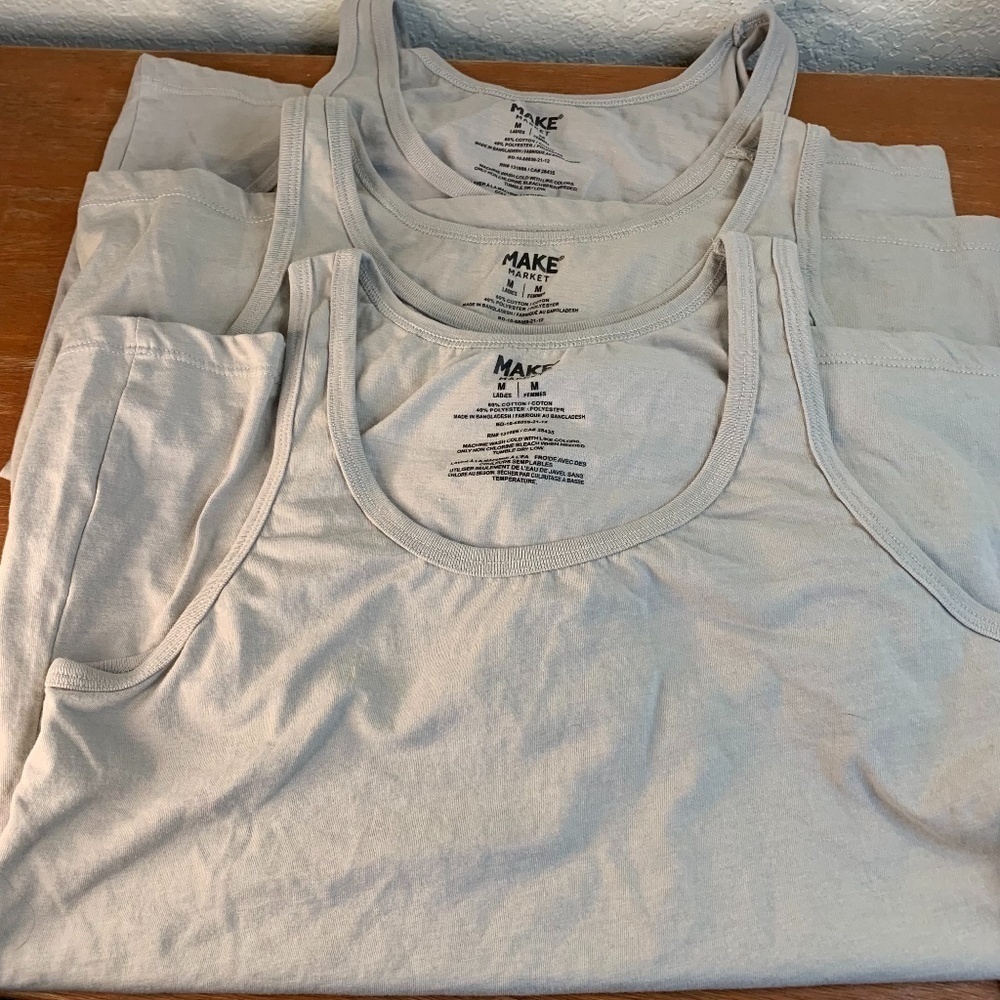 𝅺MAKE Market From Michael's Bundle Of Three Gray Tank Tops Size Medium (1335)